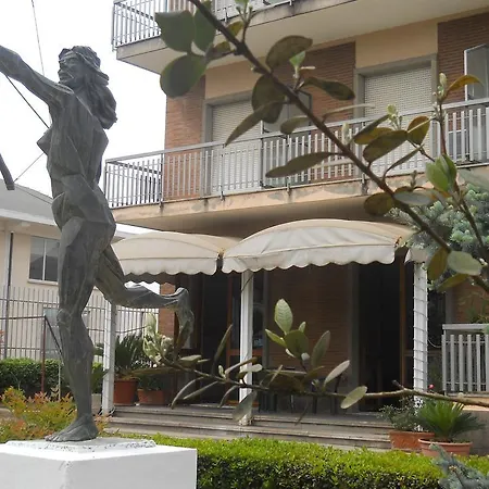 Diana Cassino