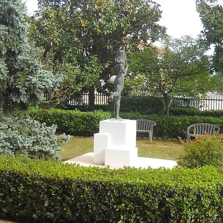 Diana 3*